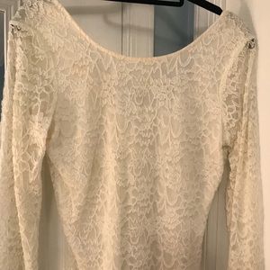 Garage White Lace Three Quarter Sleeve Top✨🙌🏼😊